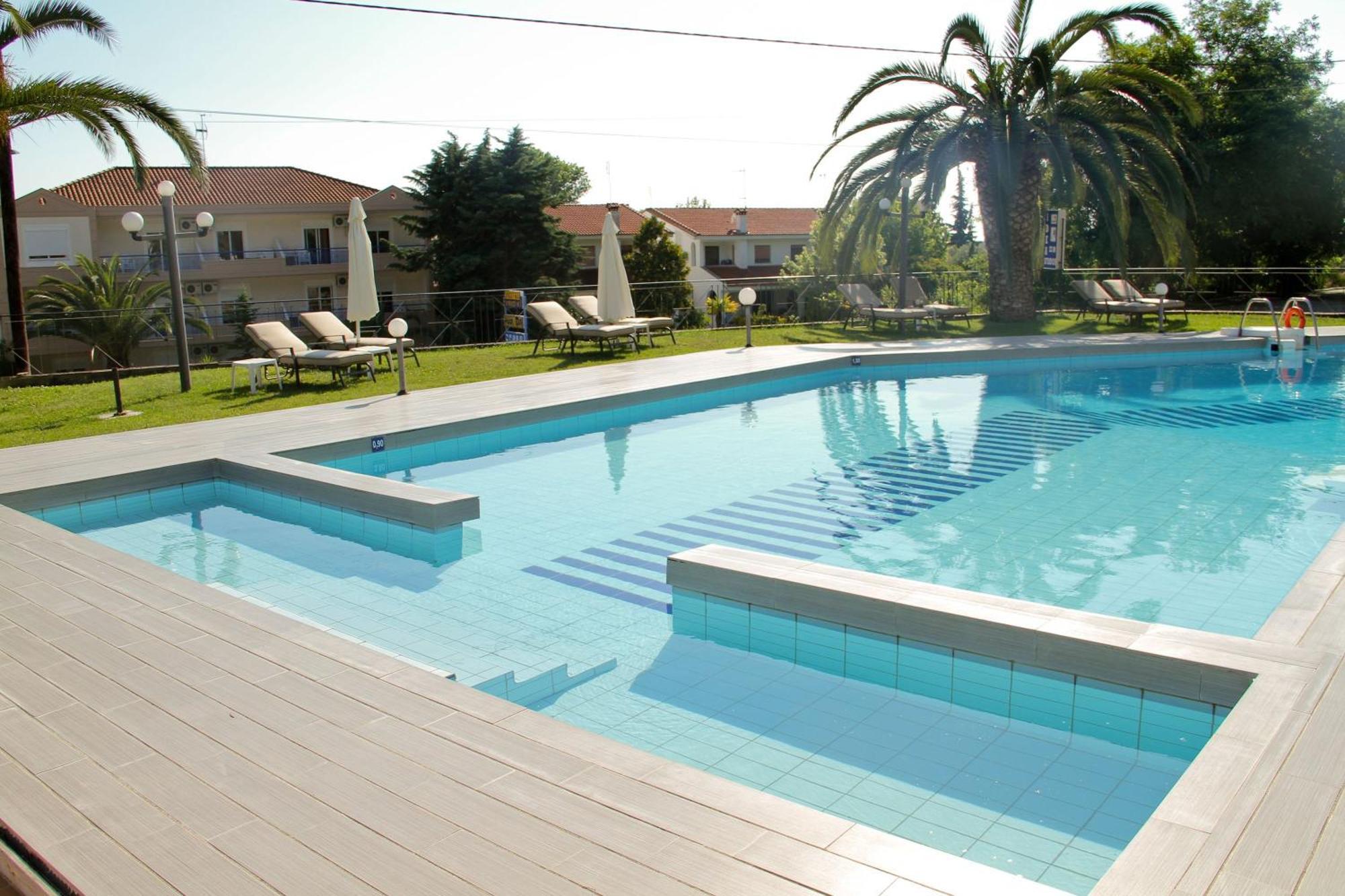 פורקה Hotel Idea מראה חיצוני תמונה