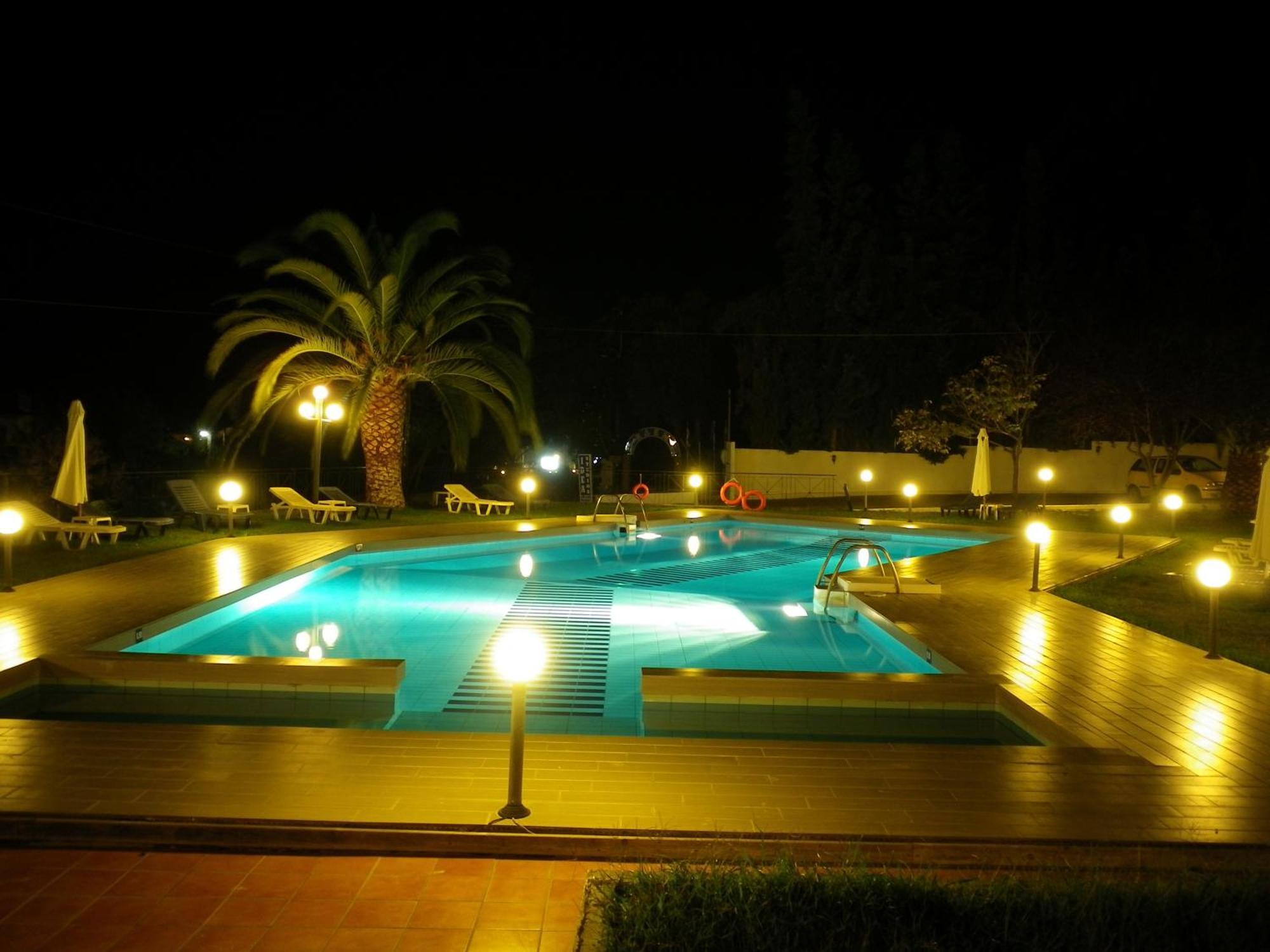 פורקה Hotel Idea מראה חיצוני תמונה